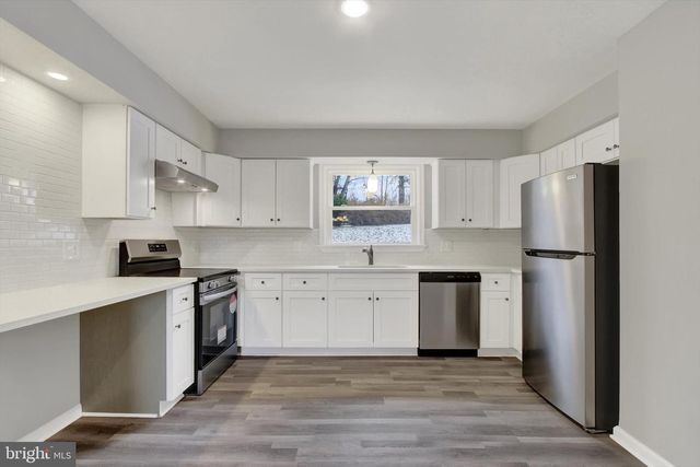 185 LINDY RD, Seven Valleys, PA 17360