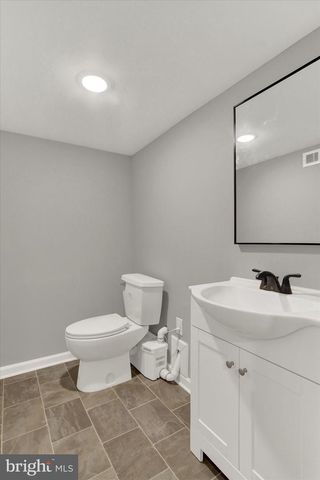 185 LINDY RD, Seven Valleys, PA 17360