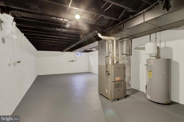 185 LINDY RD, Seven Valleys, PA 17360