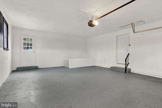 185 LINDY RD, Seven Valleys, PA 17360