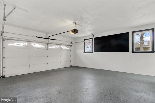 185 LINDY RD, Seven Valleys, PA 17360