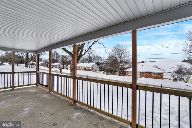 185 LINDY RD, Seven Valleys, PA 17360