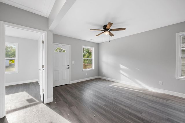 4255 Quinn Adams Street, Chattanooga, TN 37410