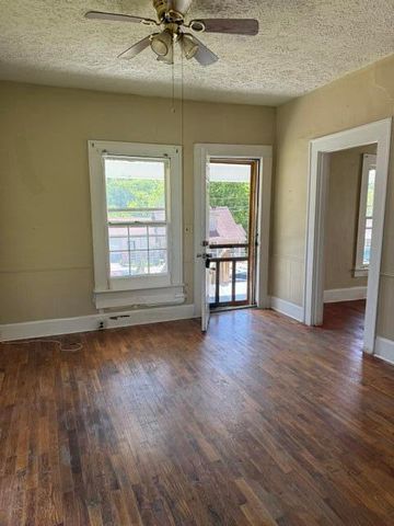 814 Holmes Street, Frankfort, KY 40601