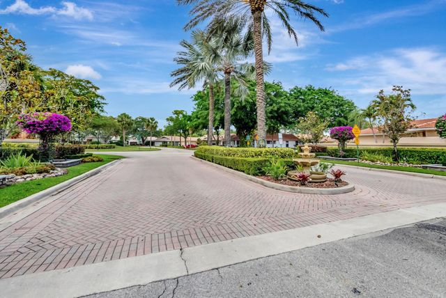 6428 Sweet Maple Ln, Boca Raton, FL 33433