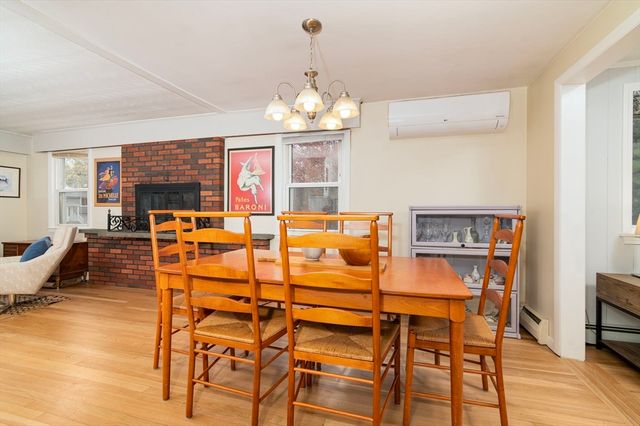 4 Park Dr, Holbrook, MA 02343