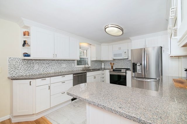 4 Park Dr, Holbrook, MA 02343