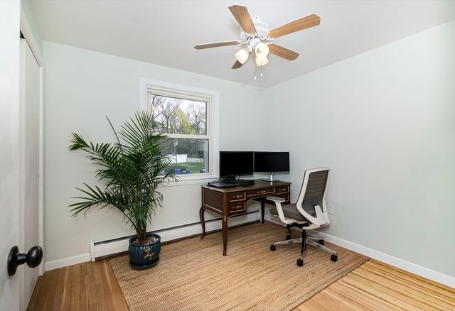 4 Park Dr, Holbrook, MA 02343
