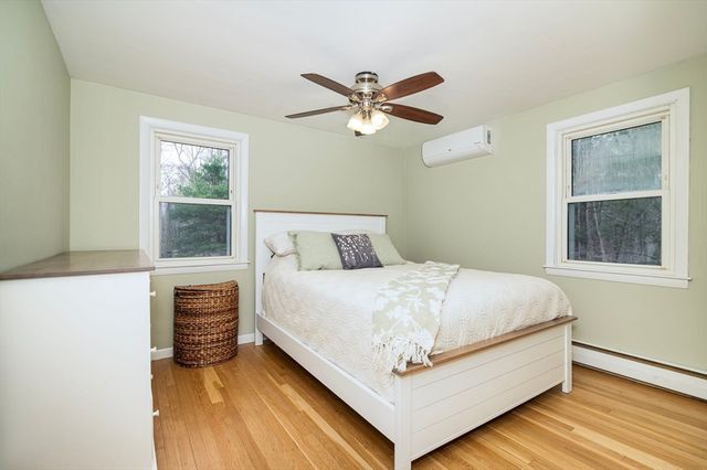 4 Park Dr, Holbrook, MA 02343