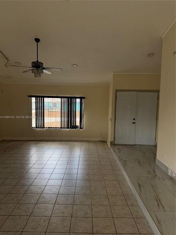 1573 SE Clearbrook St, Port St. Lucie, FL 34983