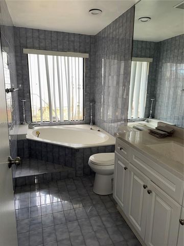 1573 SE Clearbrook St, Port St. Lucie, FL 34983