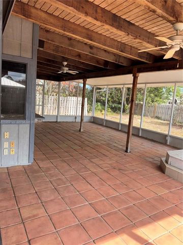 1573 SE Clearbrook St, Port St. Lucie, FL 34983