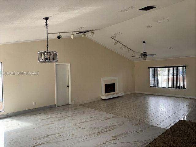 1573 SE Clearbrook St, Port St. Lucie, FL 34983