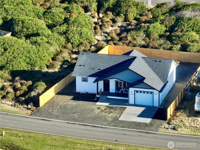 1046 Ocean Shores Boulevard, Ocean Shores, WA 98569
