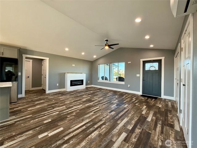 1046 Ocean Shores Boulevard, Ocean Shores, WA 98569