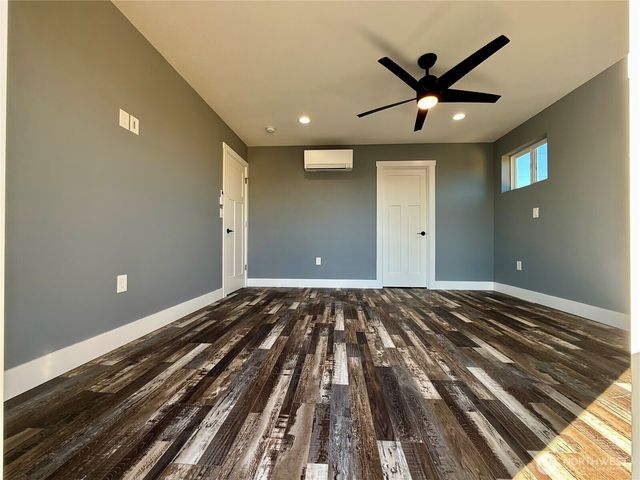 1046 Ocean Shores Boulevard, Ocean Shores, WA 98569