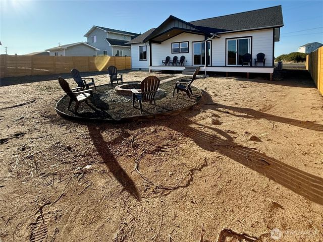 1046 Ocean Shores Boulevard, Ocean Shores, WA 98569