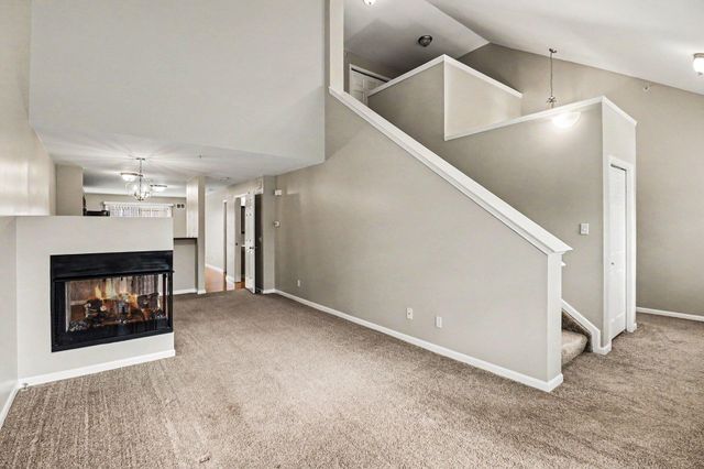 648 Village Lane, Milford Vlg, MI 48381