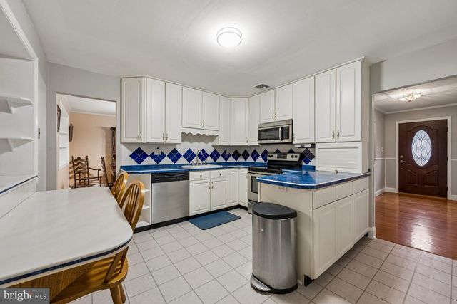 12 DOGWOOD DELL, Coatesville, PA 19320