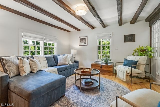 36 E Main St, Mendham Twp., NJ 07960