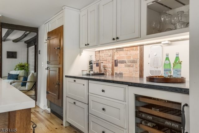 36 E Main St, Mendham Twp., NJ 07960