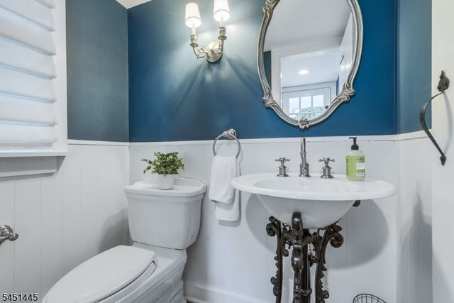 36 E Main St, Mendham Twp., NJ 07960