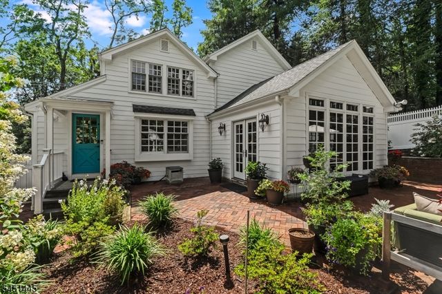 36 E Main St, Mendham Twp., NJ 07960