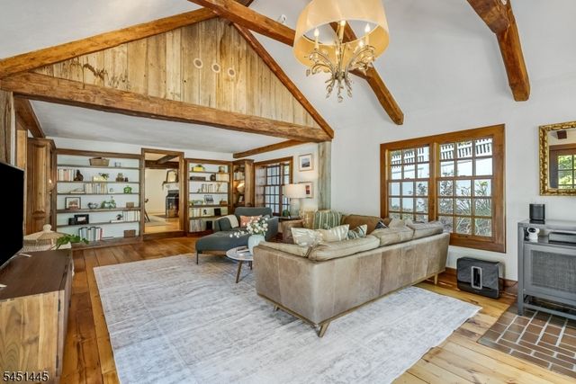 36 E Main St, Mendham Twp., NJ 07960