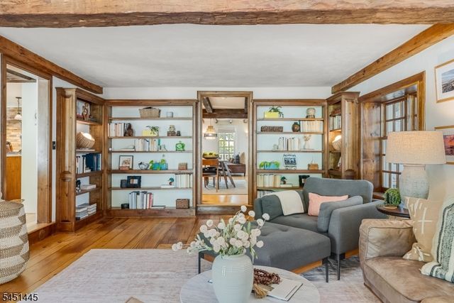 36 E Main St, Mendham Twp., NJ 07960