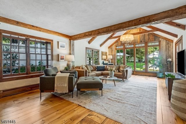 36 E Main St, Mendham Twp., NJ 07960