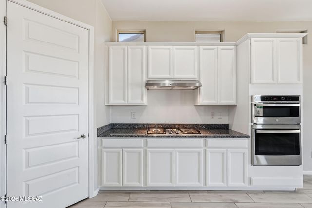 12736 E Prairie Aster Lane, Tucson, AZ 85747