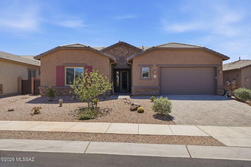 12736 E Prairie Aster Lane, Tucson, AZ 85747