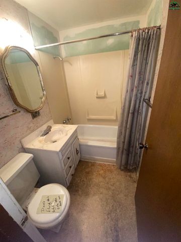 620 BENTLEY DRIVE, Fairbanks, AK 99701