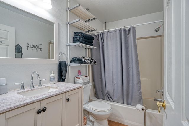 144 Valdez Road, Estancia, NM 87016