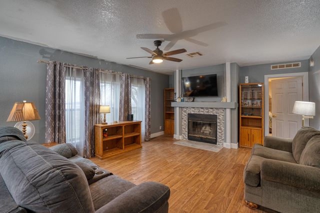 144 Valdez Road, Estancia, NM 87016