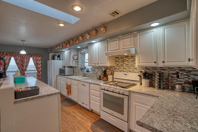 144 Valdez Road, Estancia, NM 87016