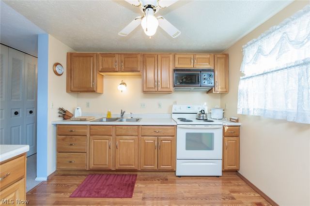 599 Berkshire Drive, Medina, OH 44256