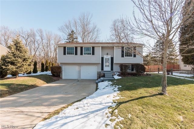 599 Berkshire Drive, Medina, OH 44256