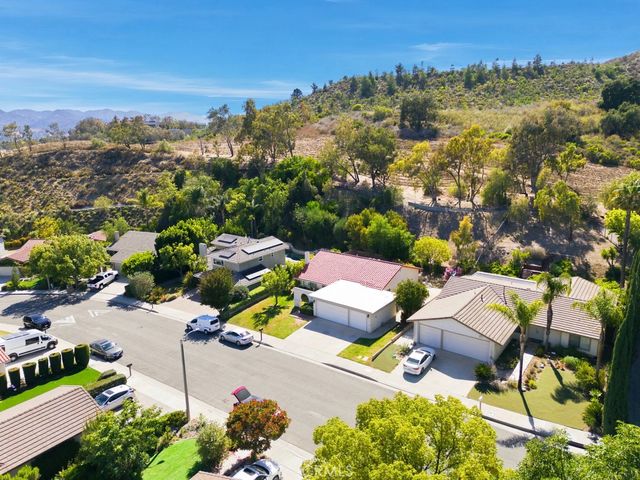 5835 Cardoza Drive, Westlake Village, CA 91362