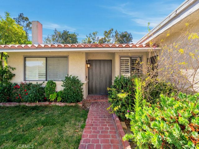5835 Cardoza Drive, Westlake Village, CA 91362
