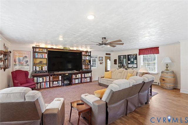 11016 Pridesville Rd, Amelia, VA 23002