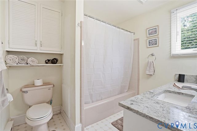 11016 Pridesville Rd, Amelia, VA 23002