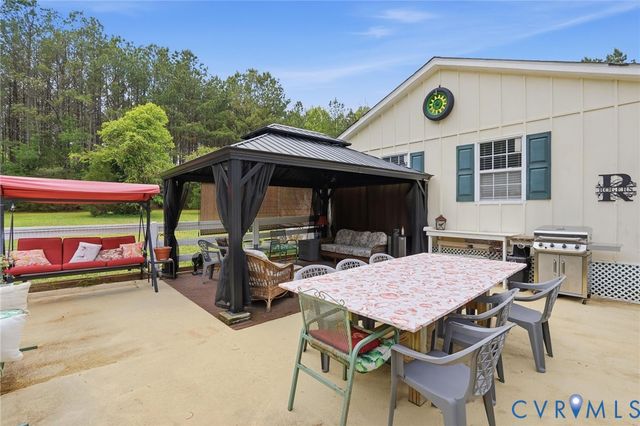 11016 Pridesville Rd, Amelia, VA 23002