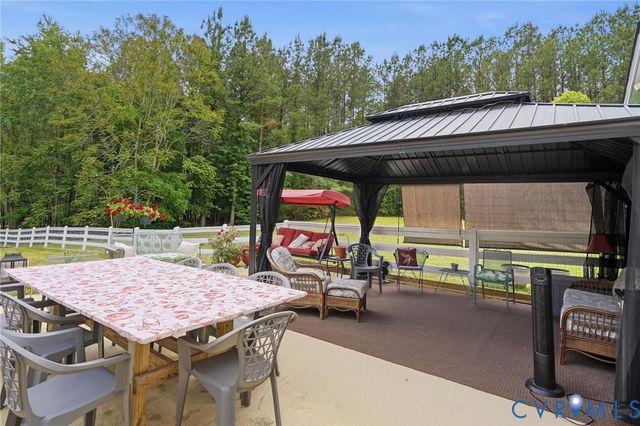11016 Pridesville Rd, Amelia, VA 23002