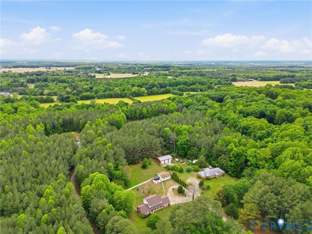 11016 Pridesville Rd, Amelia, VA 23002
