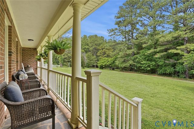 11016 Pridesville Rd, Amelia, VA 23002
