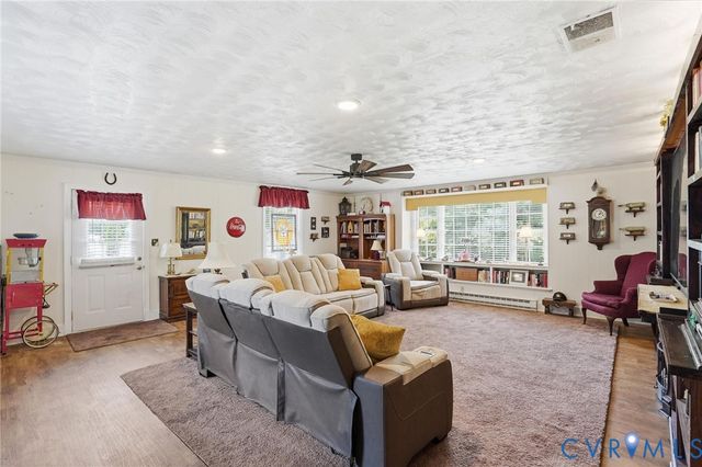 11016 Pridesville Rd, Amelia, VA 23002