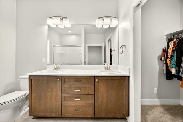 436 Cheney Loop, Central Point, OR 97502