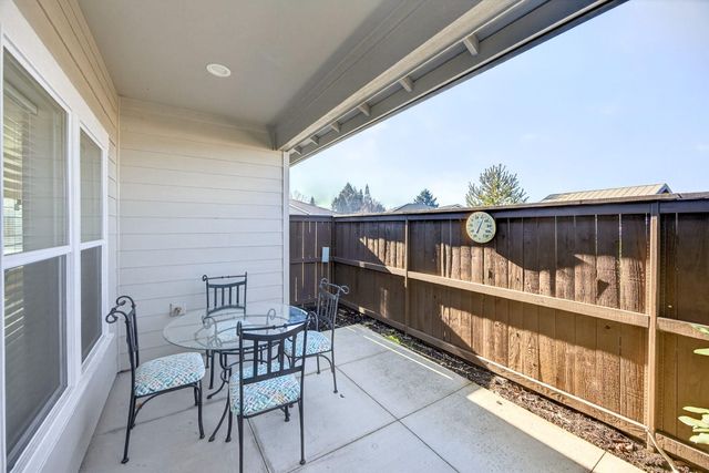 436 Cheney Loop, Central Point, OR 97502