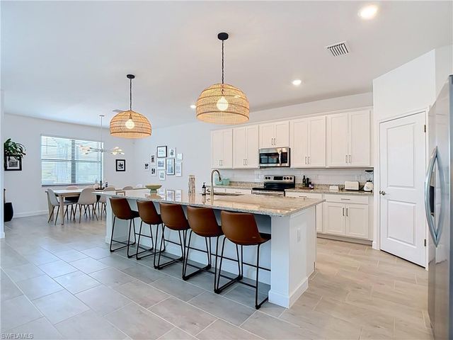 11361 Timber Creek DR, Fort Myers, FL 33913